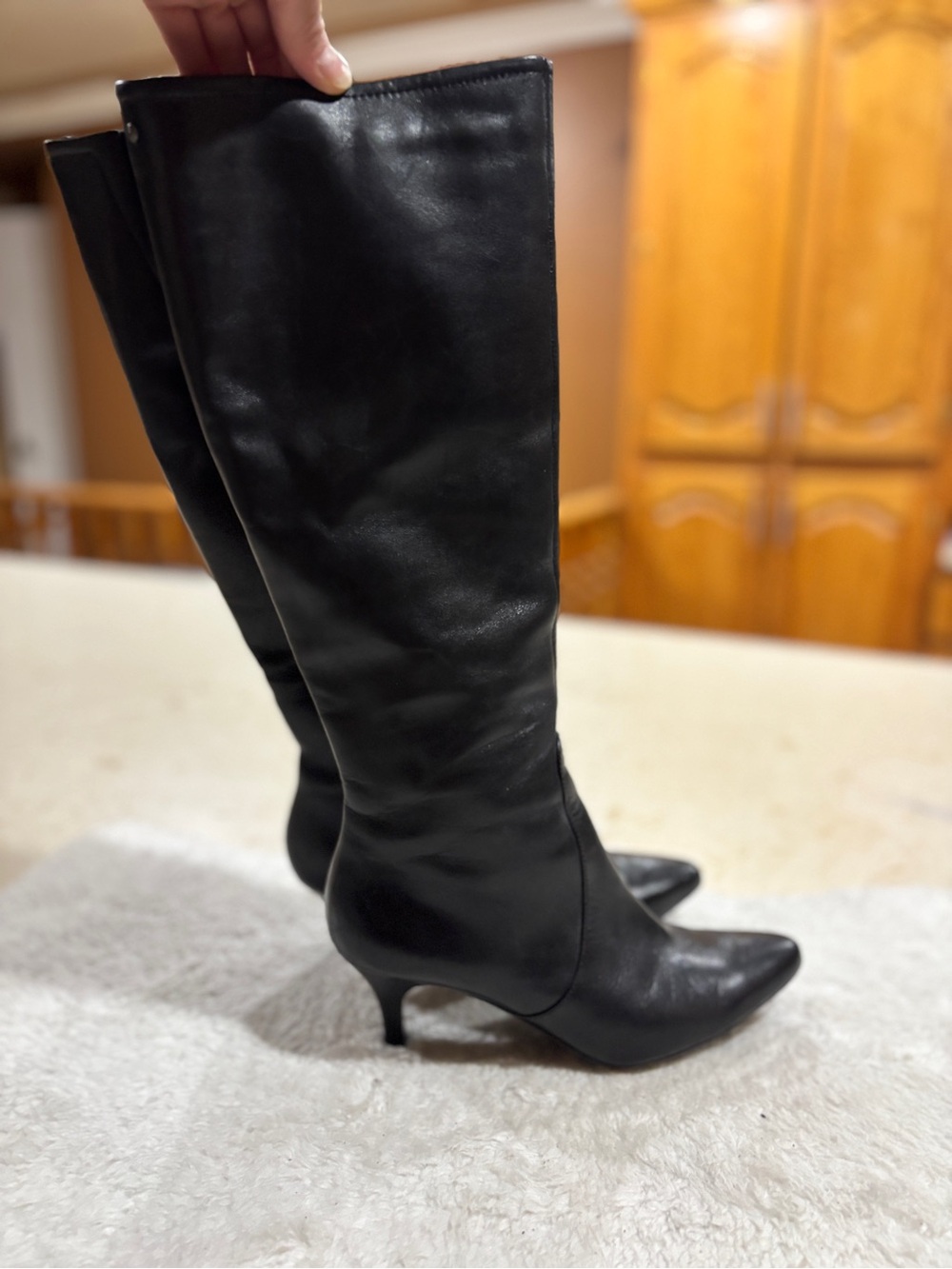 Rockport Black Knee-High Pointed Toe Leather Heeled Boots - Picture 5 of 13
